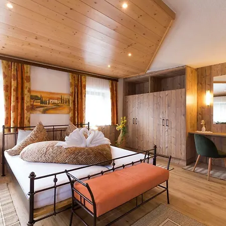 Gasthof Piburger See Мини-отель 3*