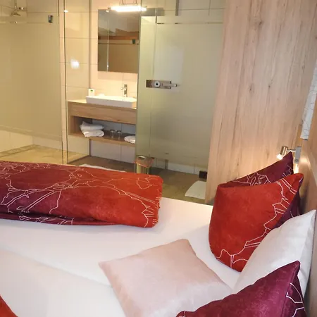 皮伯格湖旅馆 3* 厄茨